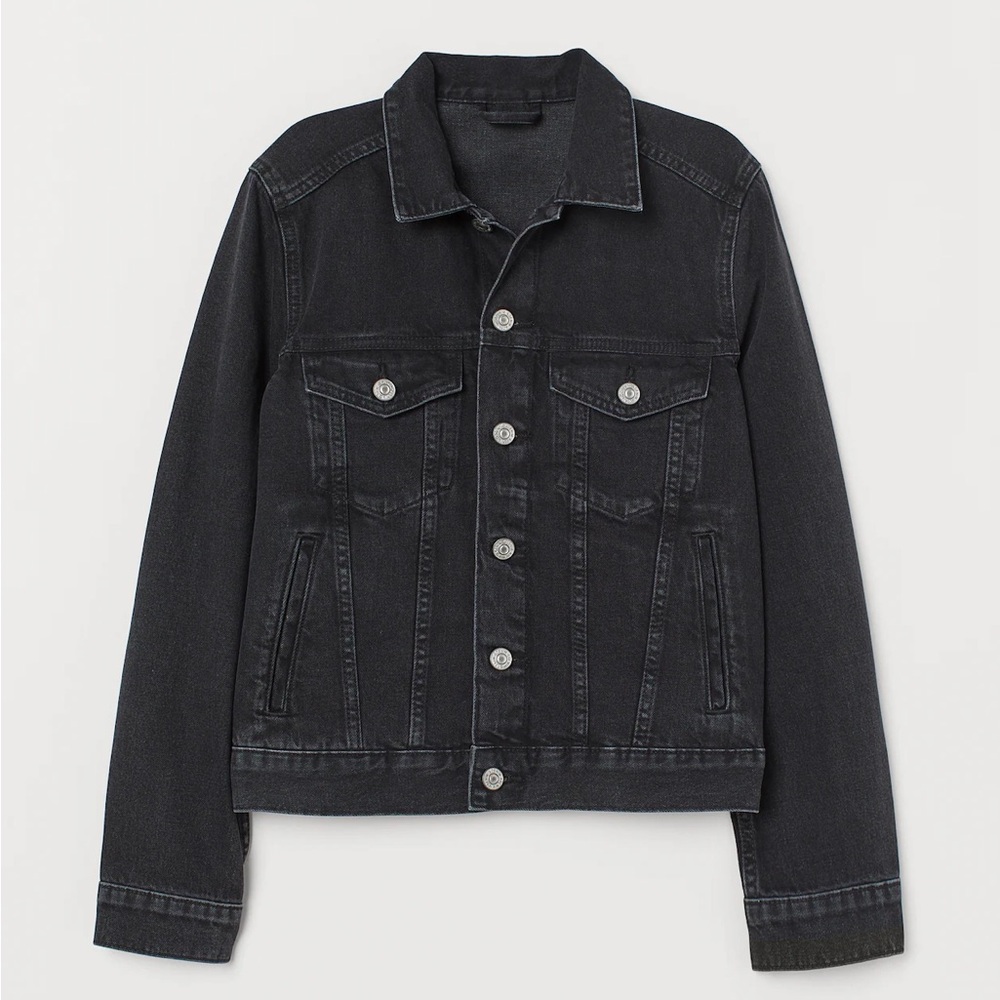 Women's | Forever 21 | Black Washed Denim Button Jean Jacket; Size Small